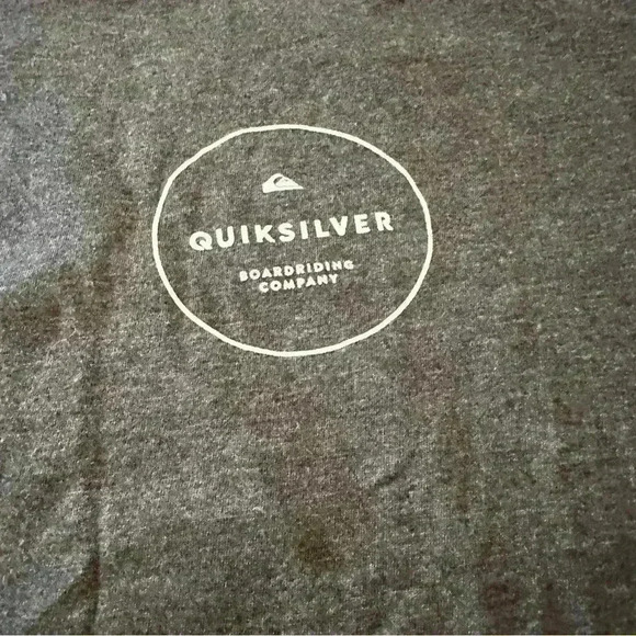 Quiksilver T-shirt - Picture 2 of 6